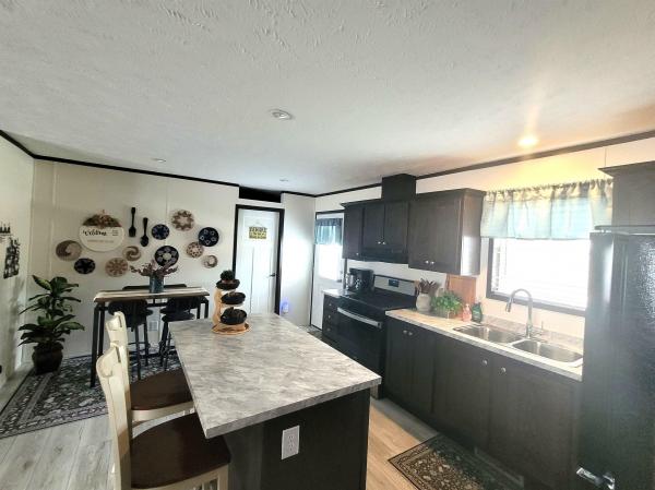 2023 Skyline Sugarcreek  PG B947P  Home