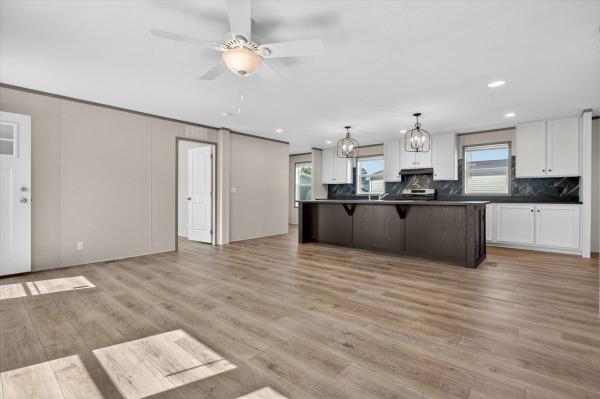 2026 Clayton 739 95PLH28563HH26  Home