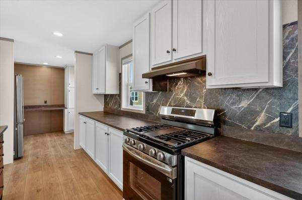 2026 Clayton 739 95PLH28563HH26  Home