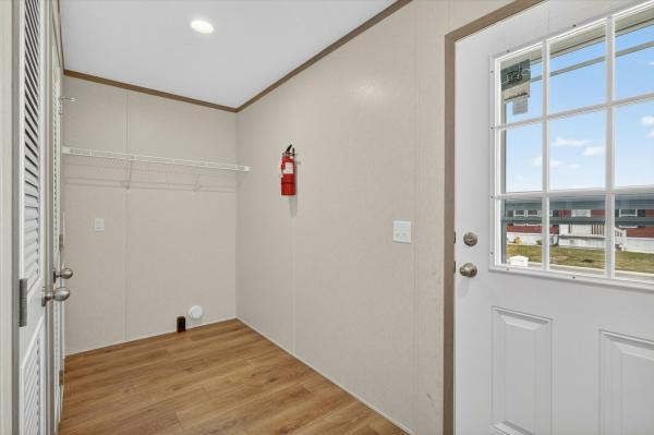 2026 Clayton 739 95PLH28563HH26  Home