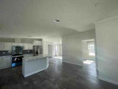 Photo 4 of 20 of home located at 13311 Gulfwind Court Grand Island, FL 32735