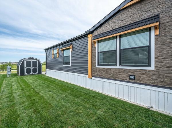 2026 Adventure 145 4723DUMH  Home