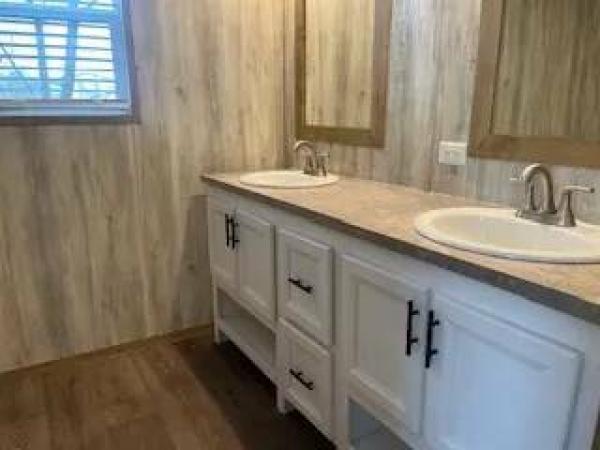 2022 CEA16763AH  Home