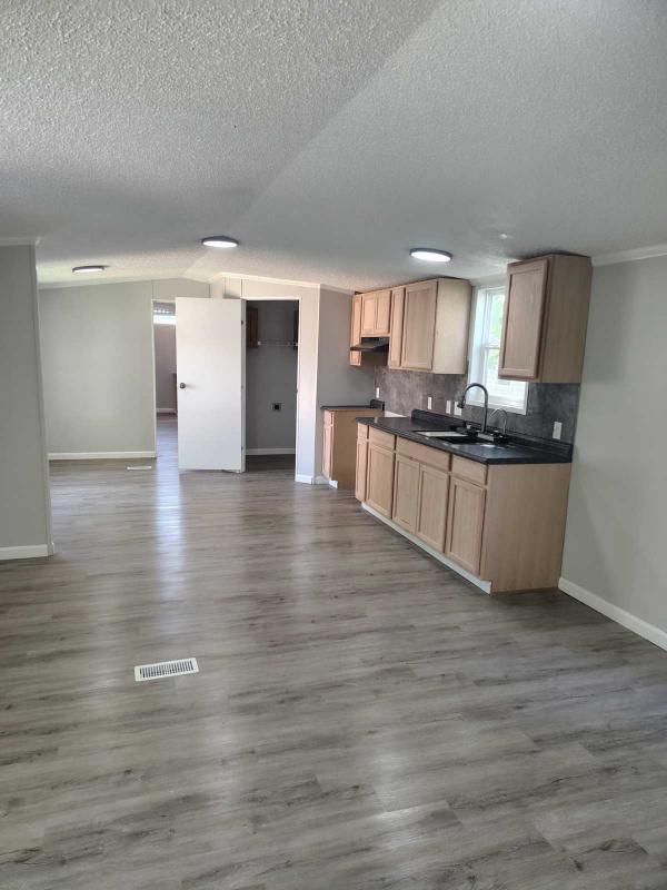 1994 Spruce Ridge Mobile Home