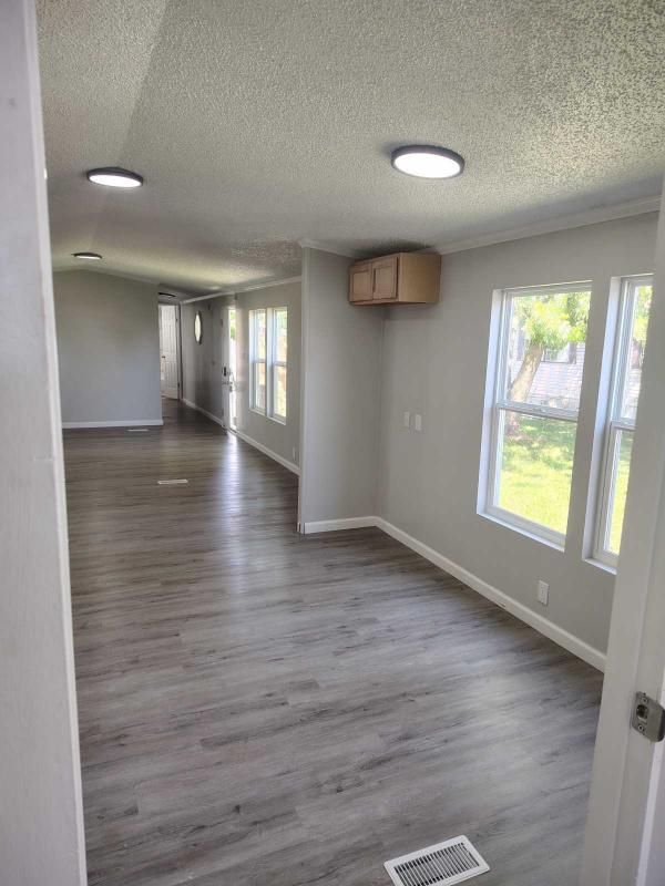 1994 Spruce Ridge Mobile Home