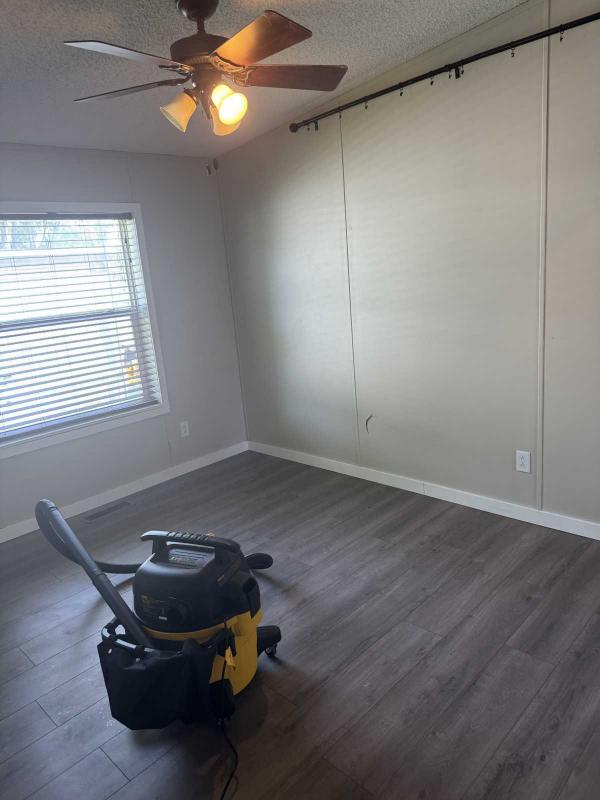 1996 Friendship  Manufactured Home