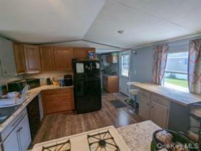 Photo 5 of 13 of home located at 2898 Route 9W Lot 10 New Windsor, NY 12553