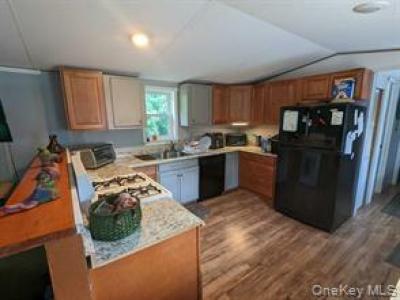 Photo 6 of 13 of home located at 2898 Route 9W Lot 10 New Windsor, NY 12553