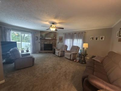 Photo 5 of 21 of home located at 4105 Emerald Park Dr. Milford, MI 48380