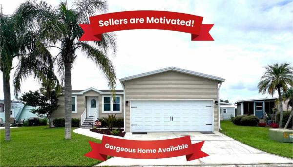 Photo 1 of 2 of home located at 8111 Buena Vista Way Ellenton, FL 34222