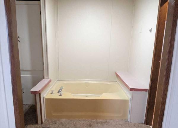 1987 Manufactured Home
