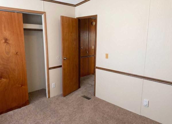 1987 Manufactured Home