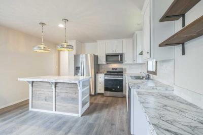 Photo 2 of 18 of home located at 7610 W. Nob Hill Blvd #76 Yakima, WA 98908