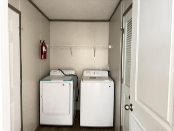2026 clayton 95CCS28523AH26 Mobile Home