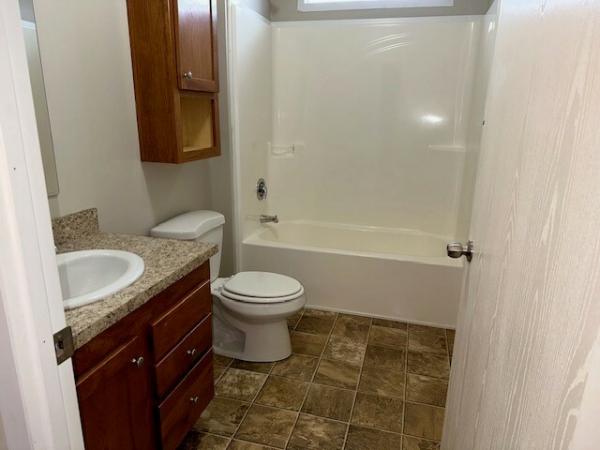 2015 Redman Advantage 2856 207S Mobile Home