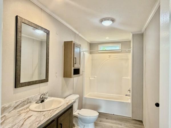 2024 Champion DAPB2852H32034 Mobile Home