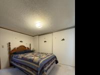 1990 Commodore NP31105 Mobile Home