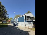 1990 Commodore NP31105 Mobile Home