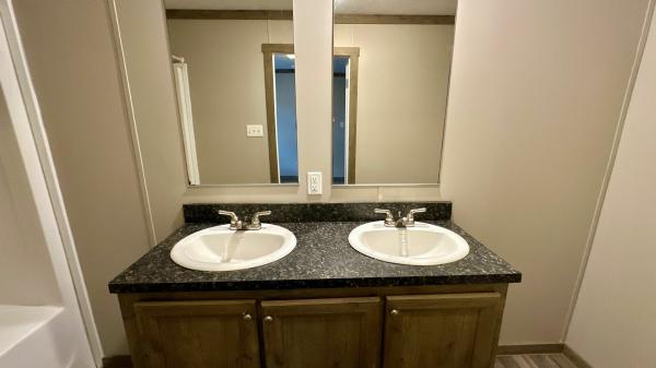 2019 Clayton Homes Inc Mobile Home For Sale
