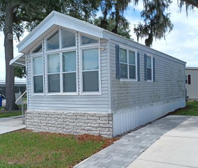 Photo 3 of 14 of home located at 37811 Chancey Rd., Site 195 #195 Zephyrhills, FL 33541