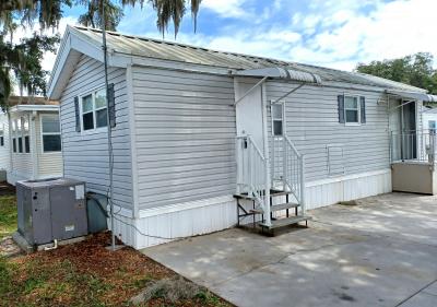 Photo 4 of 14 of home located at 37811 Chancey Rd., Site 195 #195 Zephyrhills, FL 33541