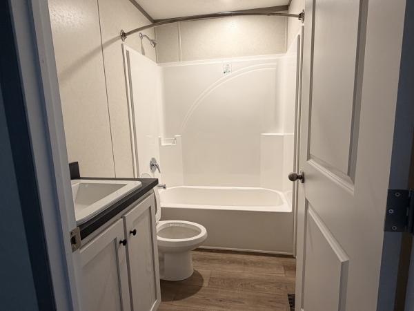 2026 clayton 96CCS16763BH Mobile Home