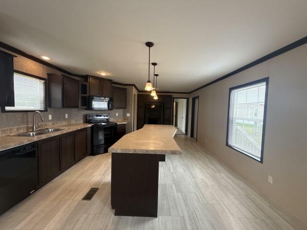 2016 ADVENTURE 1676-2-M  Home