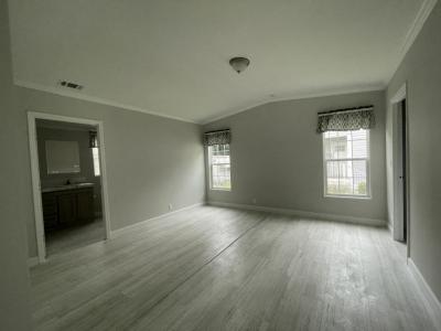 Photo 2 of 20 of home located at 13204 Grape Avenue Grand Island, FL 32735