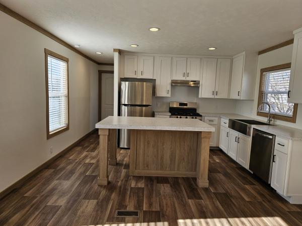 Photo 1 of 2 of home located at 2101 SW 38th Street, Lot 105 Lawton, OK 73505