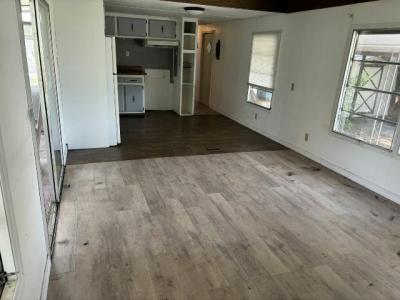 Photo 5 of 9 of home located at 50 Bonny Shores Dr. Lakeland, FL 33801