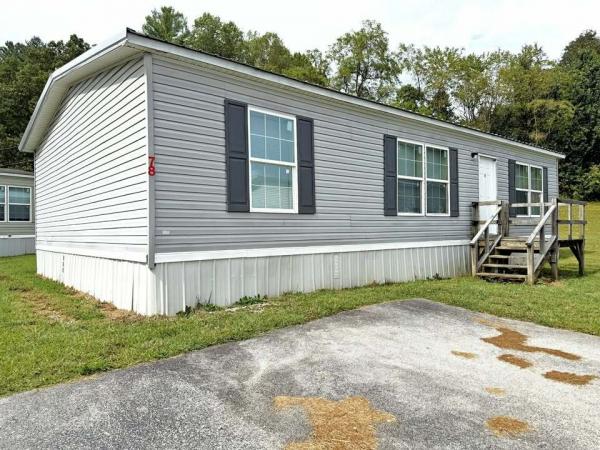 Photo 1 of 2 of home located at 78 Appaloosa Trl Corbin, KY 40701