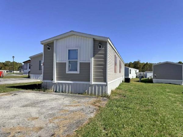 Photo 1 of 2 of home located at 22 Appaloosa Trl Corbin, KY 40701