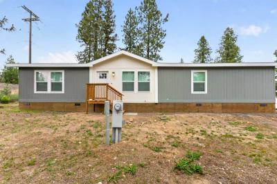 Photo 2 of 26 of home located at 35312 N Newport Hwy #243 Chattaroy, WA 99003