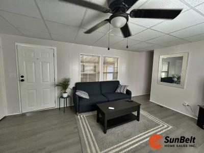 Photo 4 of 30 of home located at 2815 N Pine Avenue Lot 12 Ocala, FL 34474