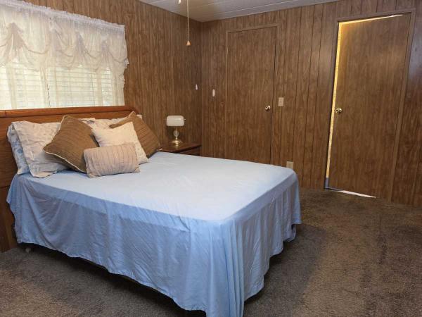 1983 SKYLINE  BUDDY Mobile Home