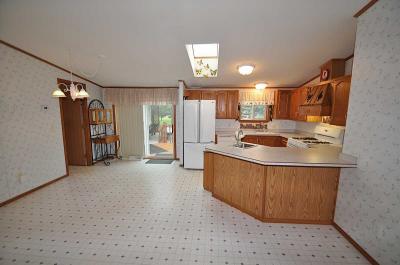 Photo 4 of 14 of home located at N7931 Lakeview Fond Du Lac, WI 54937