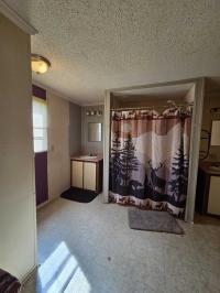 1989 Parkwood Homes Manufactured Home