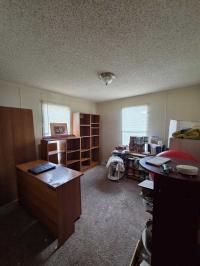 1989 Parkwood Homes Manufactured Home