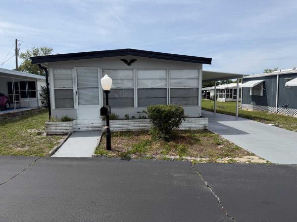 Photo 1 of 2 of home located at 165 Tower Rd Debary, FL 32713