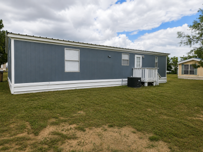 Photo 2 of 14 of home located at 3300 Voight Blvd #268 San Angelo, TX 76905