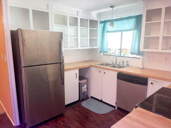 1985 PALM Mobile Home
