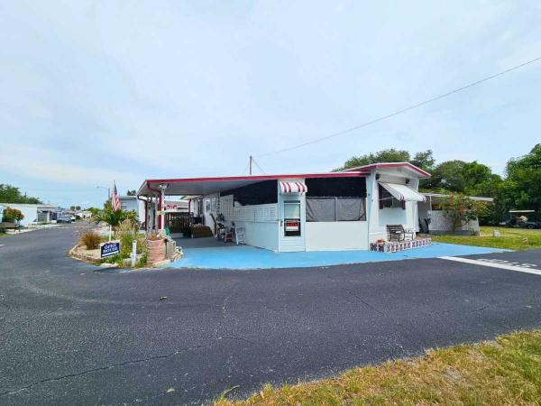 Photo 1 of 2 of home located at 5110 14th St W, Lot 74 Bradenton, FL 34207