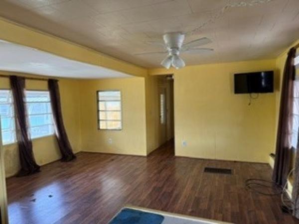 1963 VNDA Manufactured Home