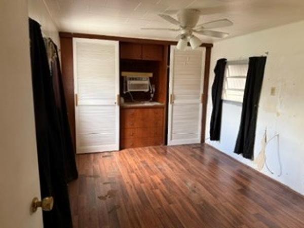 1963 VNDA Manufactured Home