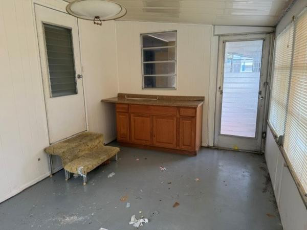 1963 VNDA Manufactured Home