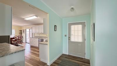 Photo 3 of 18 of home located at 704 Water Oak Blvd Lady Lake, FL 32159
