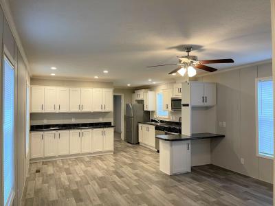 Mobile Home at 2413 Loch Lomond Dr Highland, MI 48357
