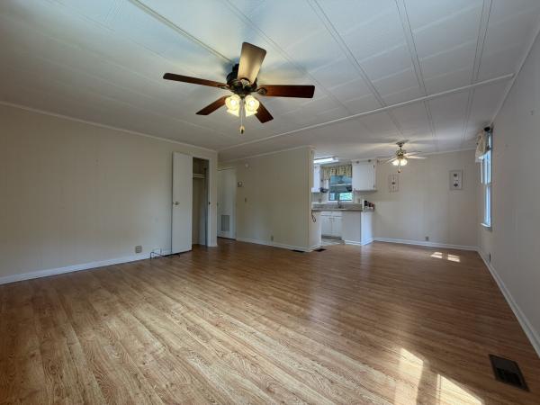 1977 CROS 4024 Mobile Home