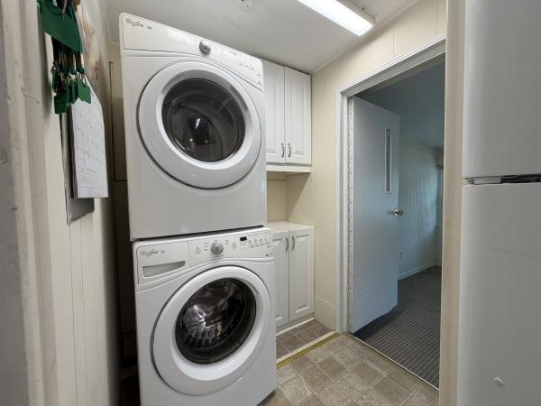 1977 CROS 4024 Mobile Home