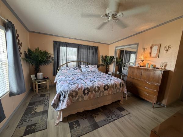 2003 Fleetwood 4564B Mobile Home